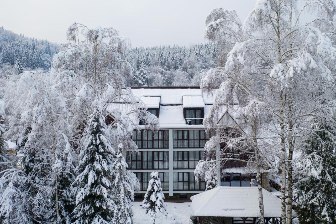 Yaremche Club Hotel Extérieur photo